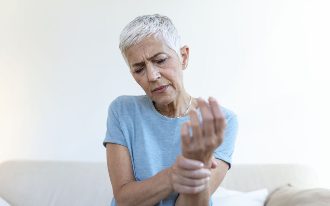 Artrite reumatoide: le cause e le terapie