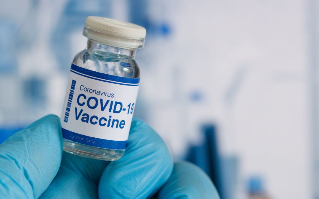 Vaccino anti-COVID: sicuro anche a distanza di anni