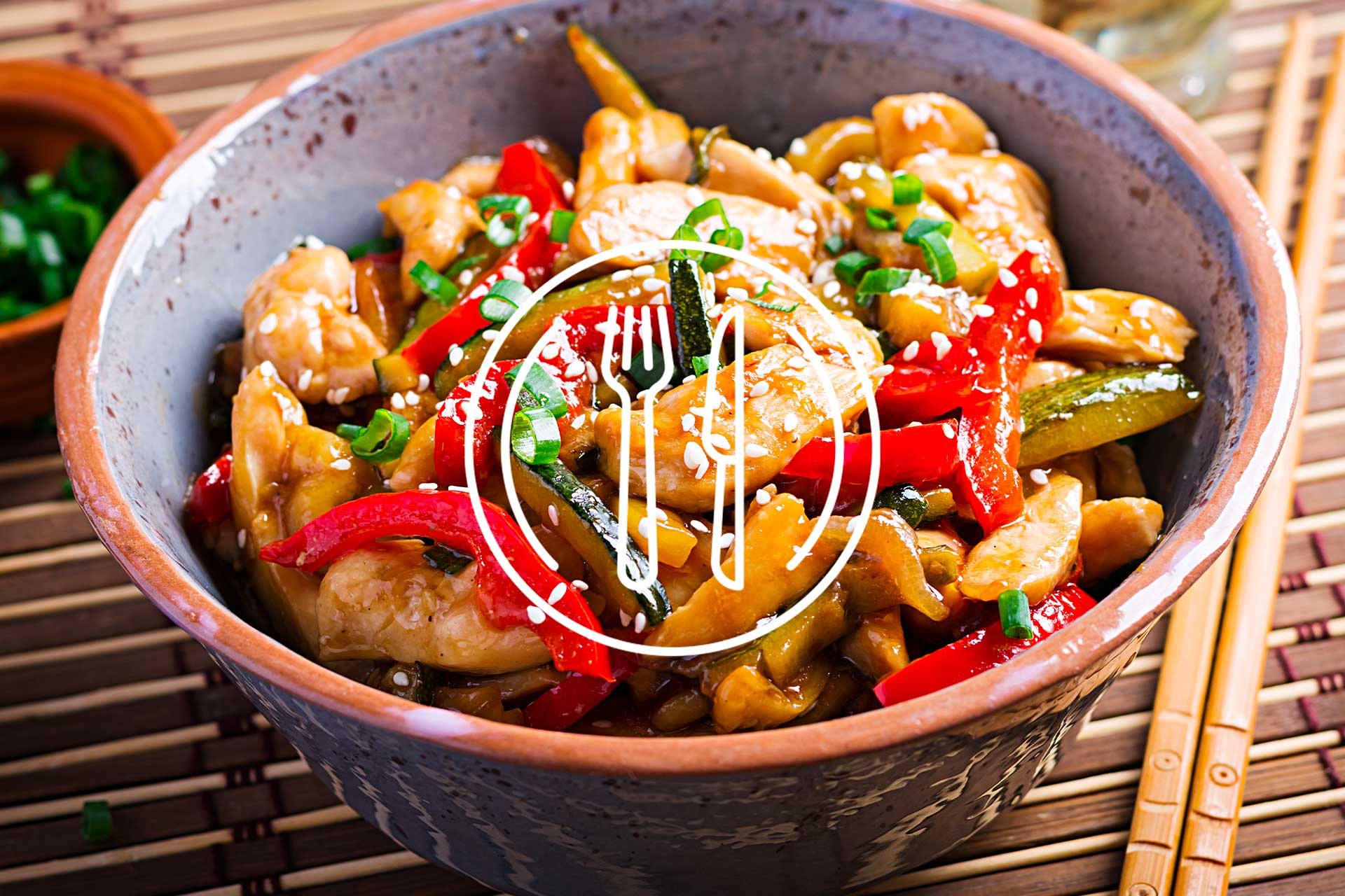 pollo all'orientale con verdure e sesamo